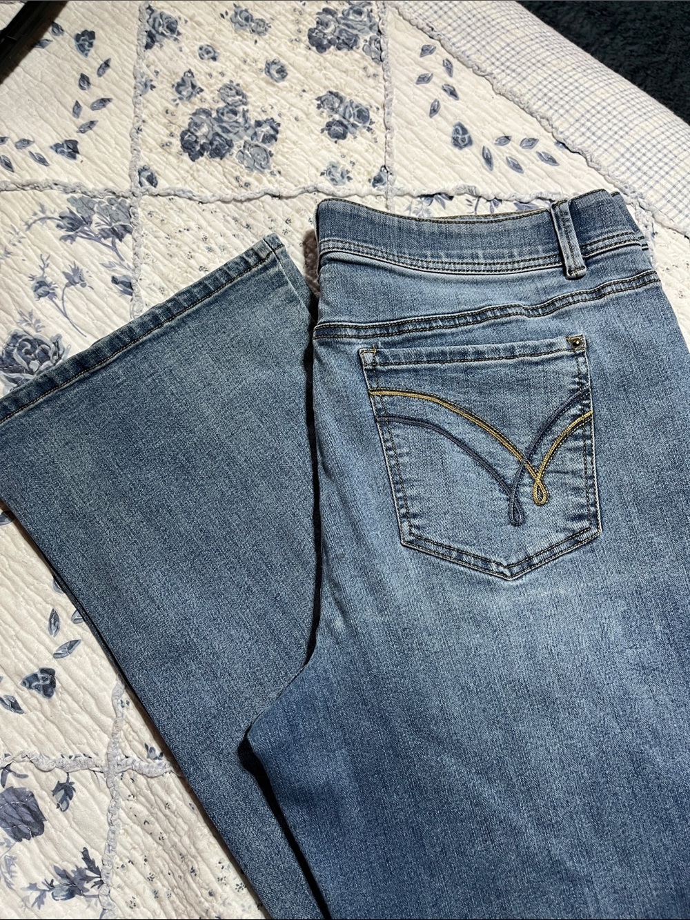 Women’s Light Blue Bootcut Jeans with Embroidered Back Pocket